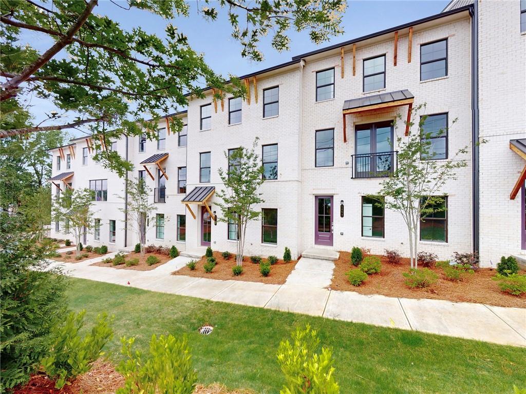 1050 Aster Rd. #5, Roswell, GA 30076