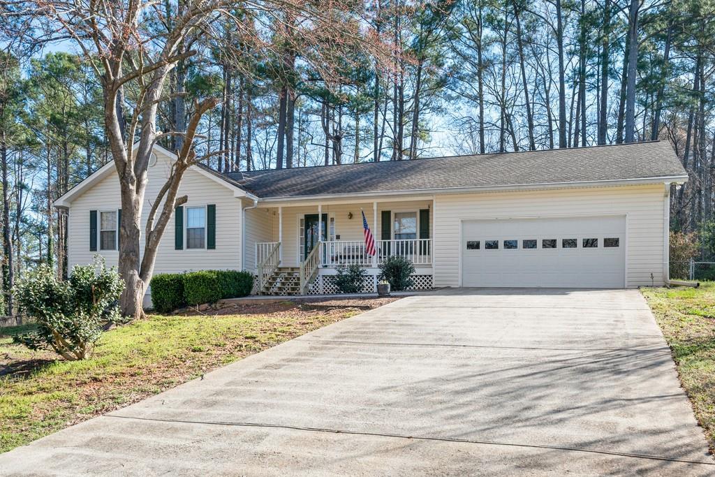 1025 Quail Dr., Stockbridge, GA 30281