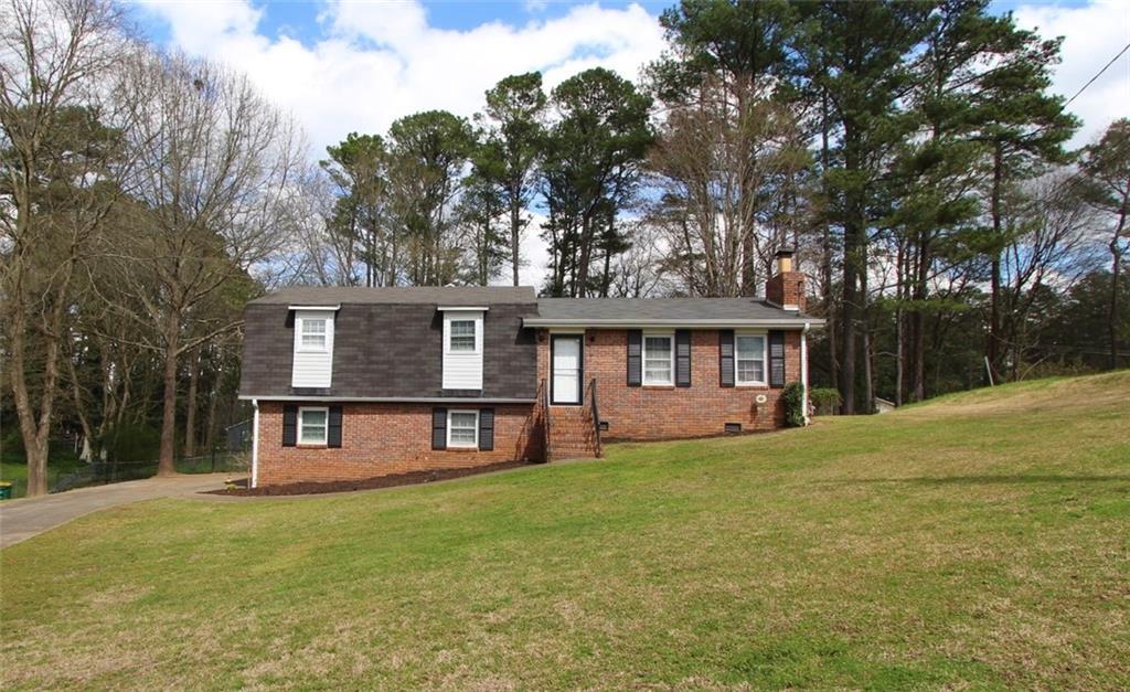 111 Hamilton St., Woodstock, GA 30188