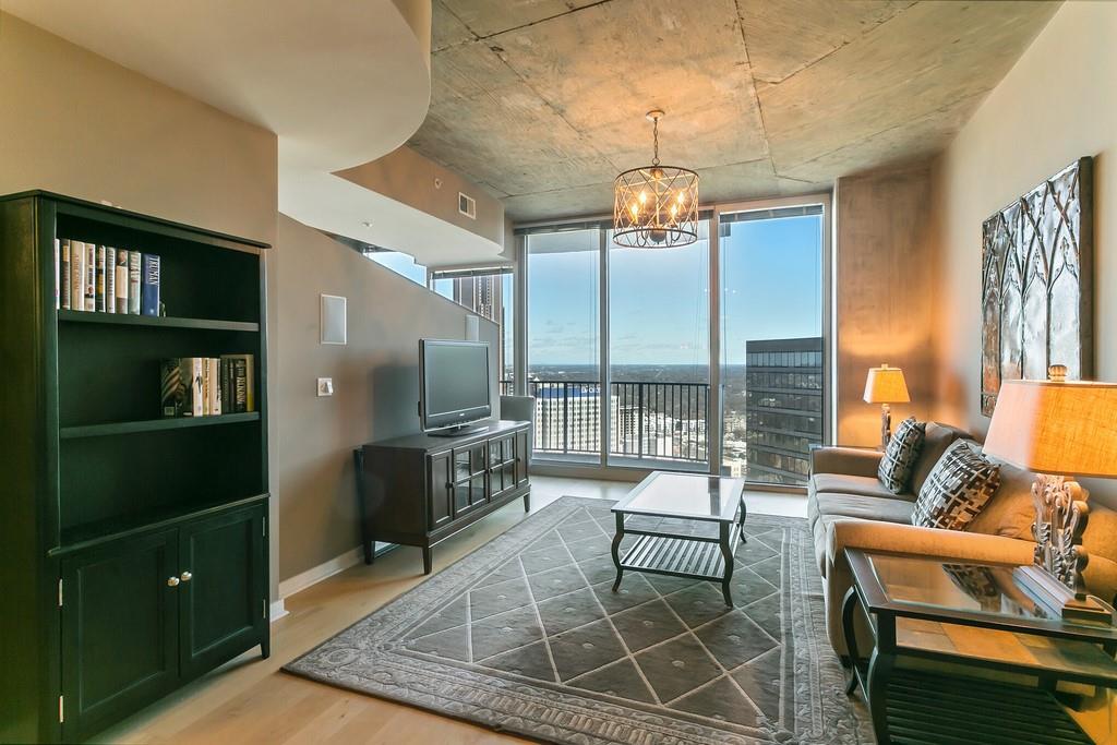 400 W Peachtree St. #3515, Atlanta, GA 30308