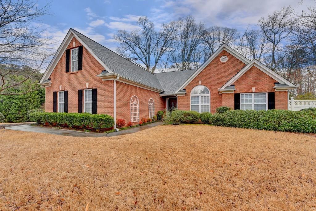 2815 Jay Oak Dr., Dacula, GA 30019