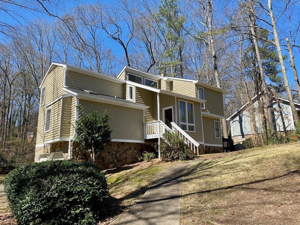 2573 Chimney Springs Dr., Marietta, GA 30062