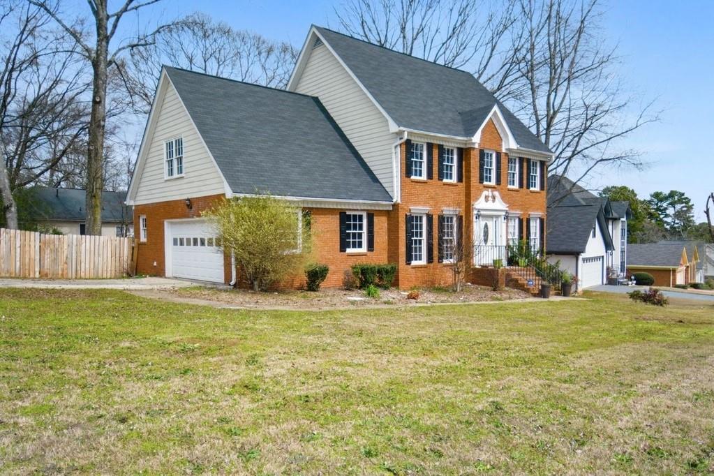 5586 Mountain Crescent, Stone Mountain, GA 30087