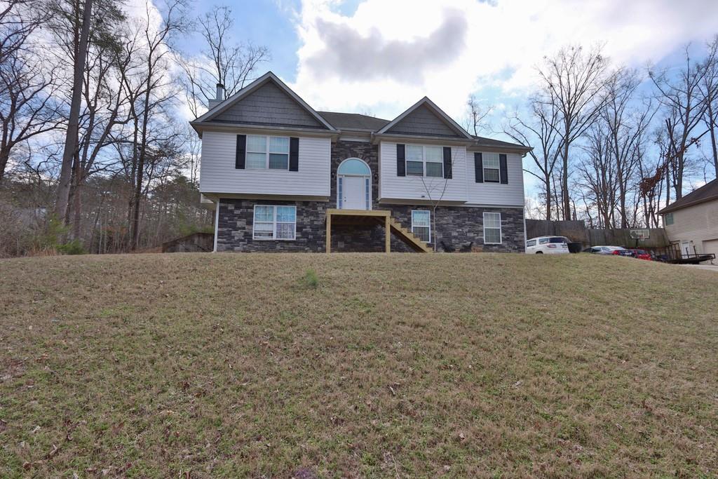 6137 Westchester Pl., Gainesville, GA 30506