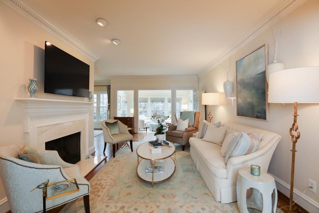 5664 River Oaks Pl., Sandy Springs, GA 30327