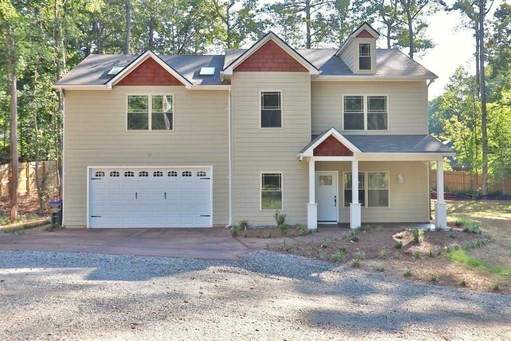 629 Falling Leaf Dr., Lilburn, GA 30047