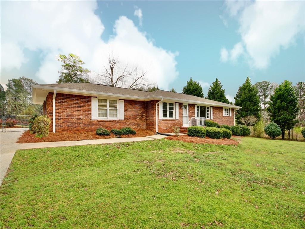 3868 Demooney Rd., Atlanta, GA 30349