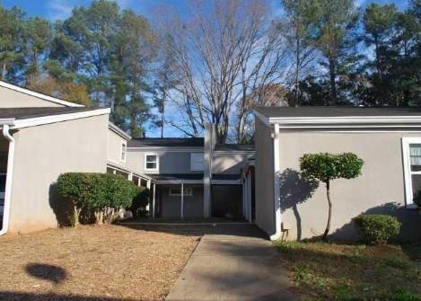 2062 Oak Park Ln., Decatur, GA 30032