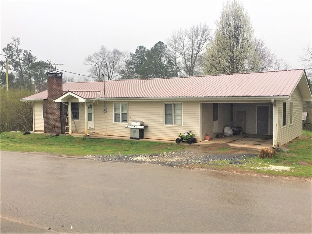 930 Bunch Ct., Talking Rock, GA 30175