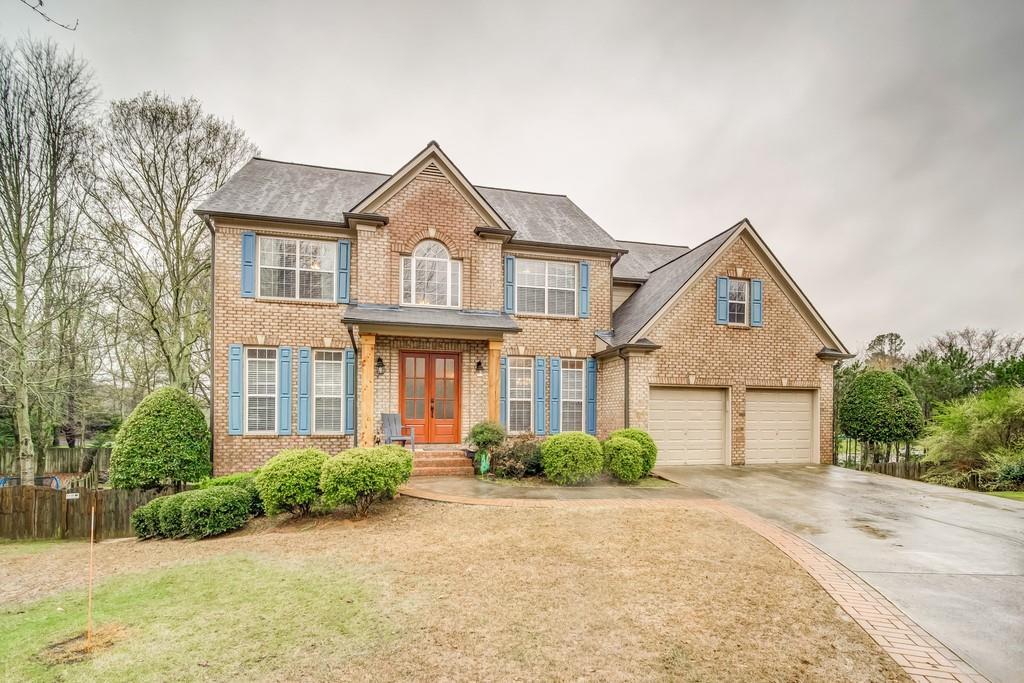 200 Morning Mist Ln., Woodstock, GA 30188