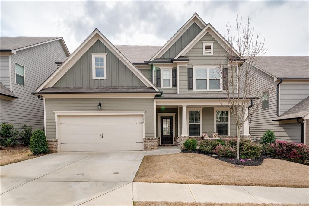 6114 Stella Light Dr., Flowery Branch, GA 30542