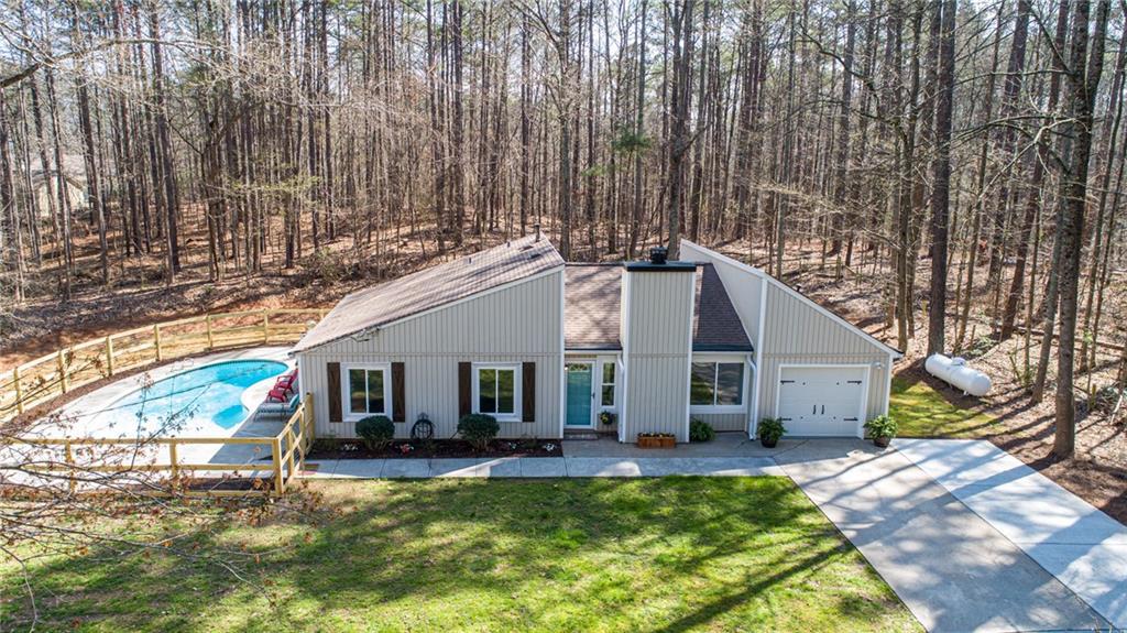 4713 Waters Rd., Woodstock, GA 30188