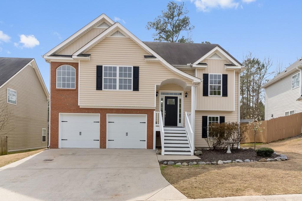 215 Omega Ct., Dallas, GA 30157