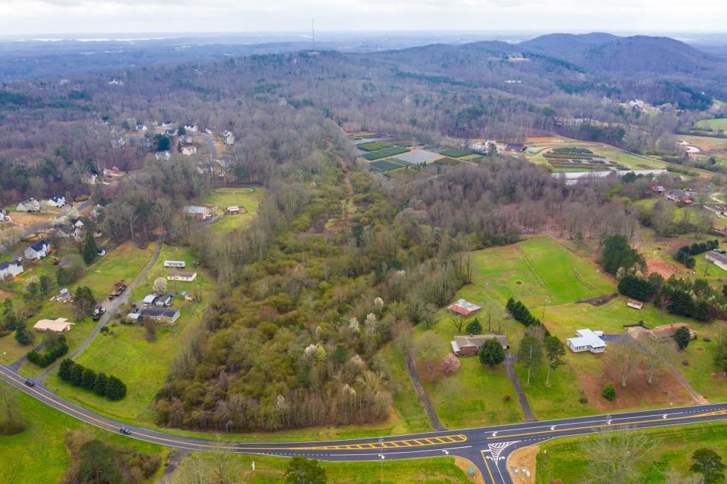 6090 Jot Em Down Rd., Dawsonville, GA 30534