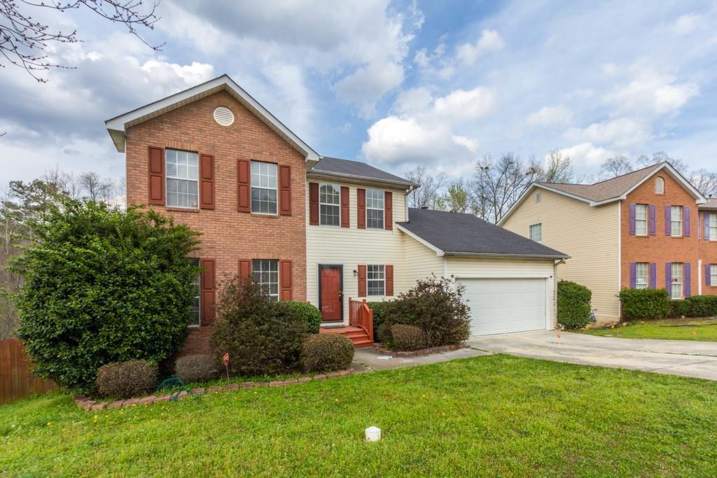 3821 Cedar Trace Ln., Ellenwood, GA 30294