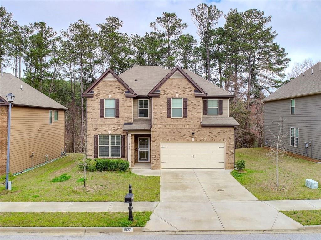 1927 Poplar Falls Ave., Lithonia, GA 30058