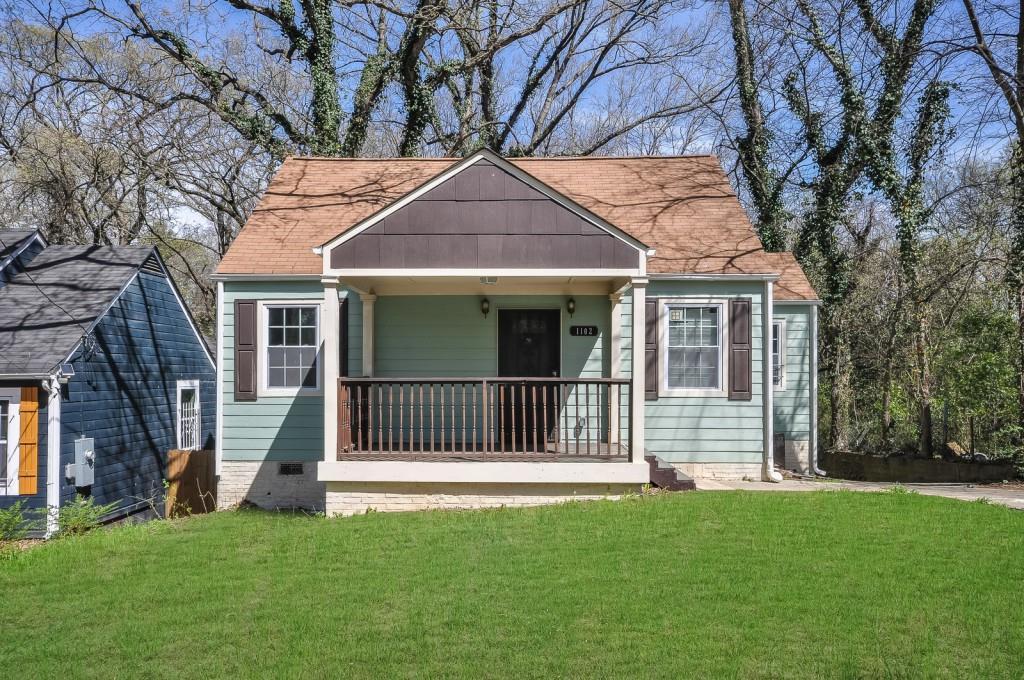 1102 Oak Knoll Ter., Atlanta, GA 30315