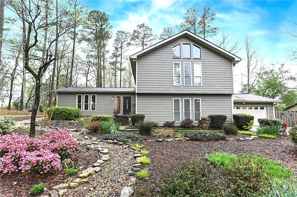 1723 Huntingford Dr., Marietta, GA 30068