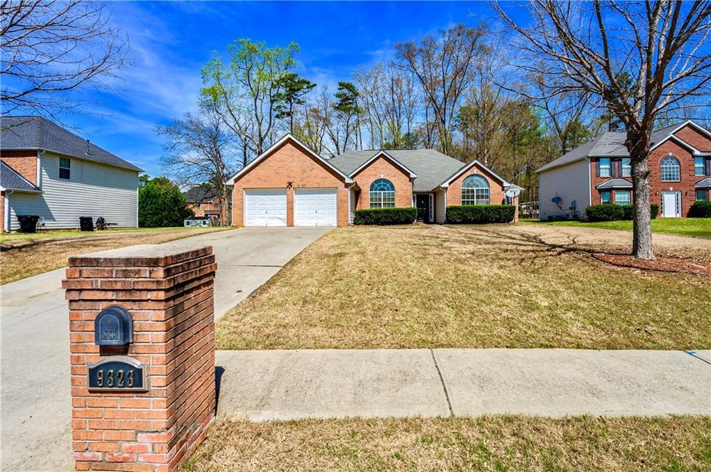 9323 Waters Edge Dr., Jonesboro, GA 30236