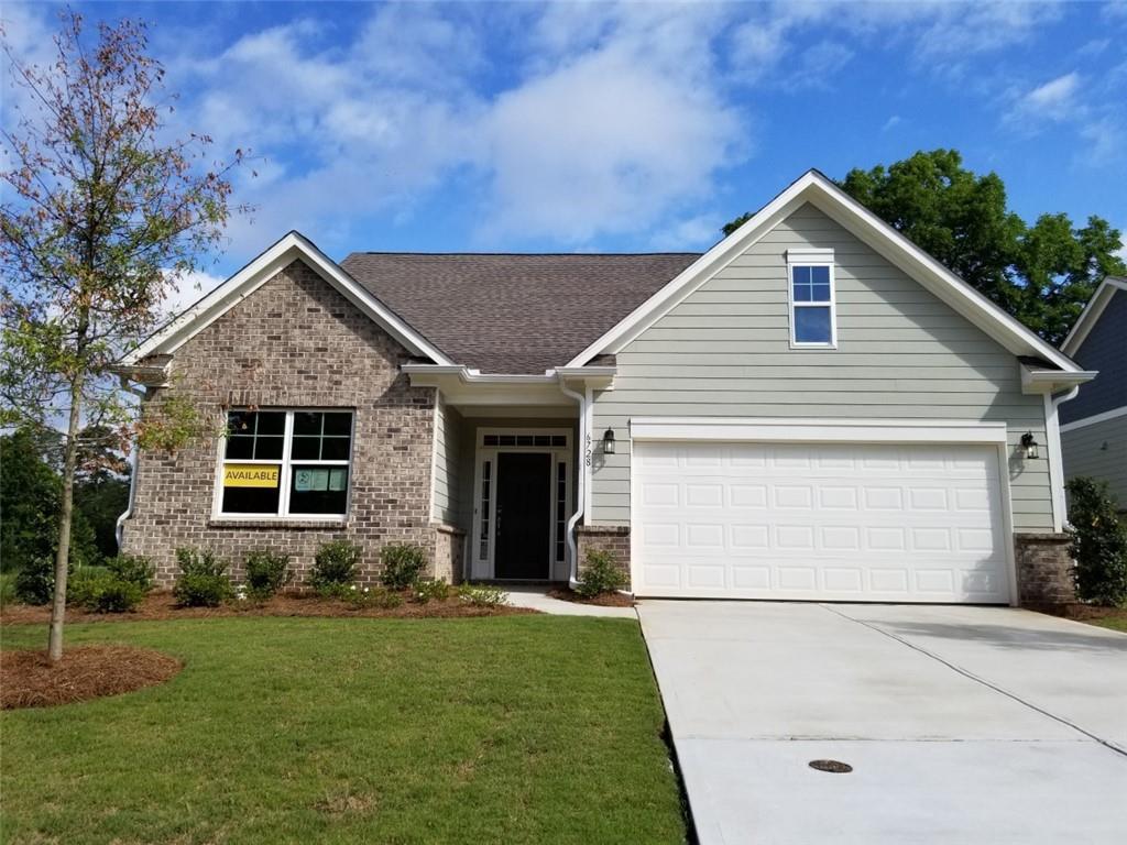 6728 Cambridge Dr., Flowery Branch, GA 30542