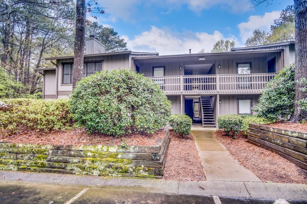 408 Smokerise Cir., Marietta, GA 30067