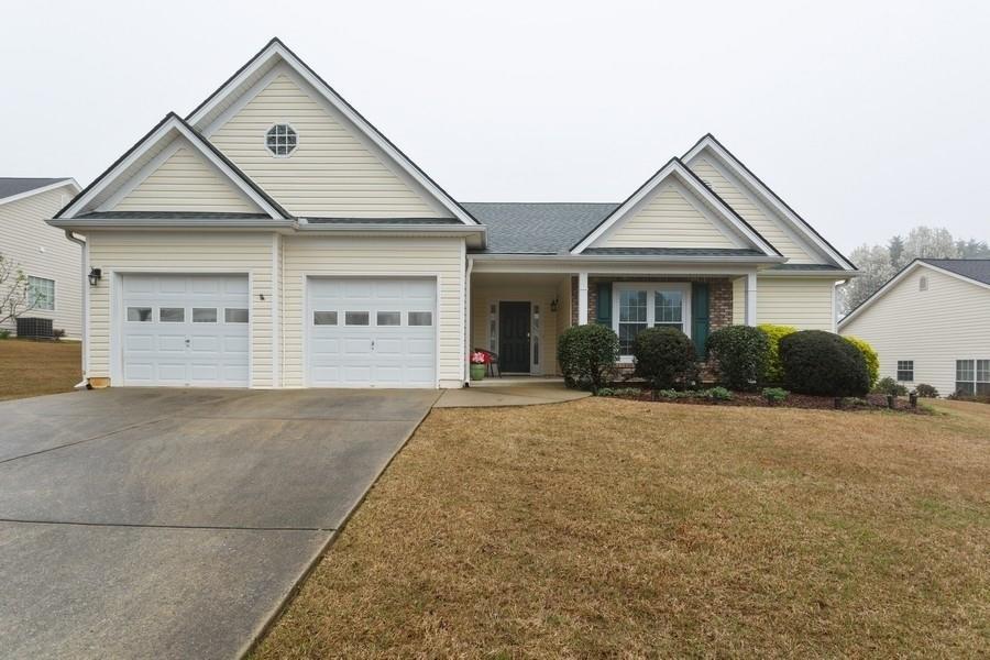 1810 Charleston Oak Cir., Lawrenceville, GA 30043