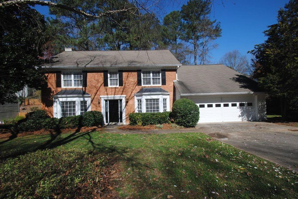 9141 Branch Valley Way, Roswell, GA 30076