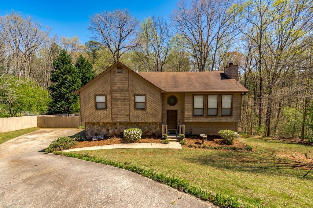 4040 Feather Dr., Douglasville, GA 30135