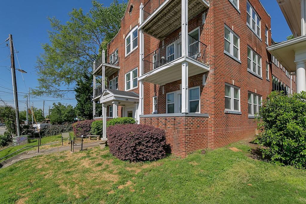 373 Moreland Ave. #202, Atlanta, GA 30307