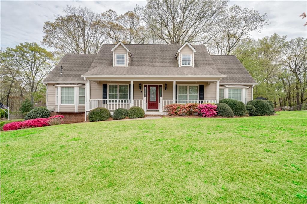 1596 Maple Ridge Dr., Suwanee, GA 30024