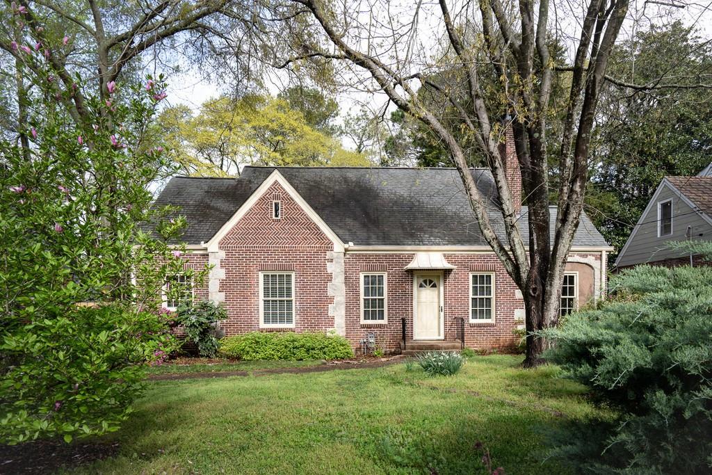 208 Heatherdown Rd., Decatur, GA 30030