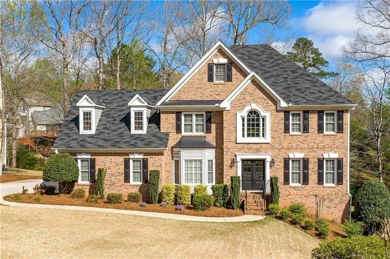 5016 Chapel Lake Cir., Douglasville, GA 30135