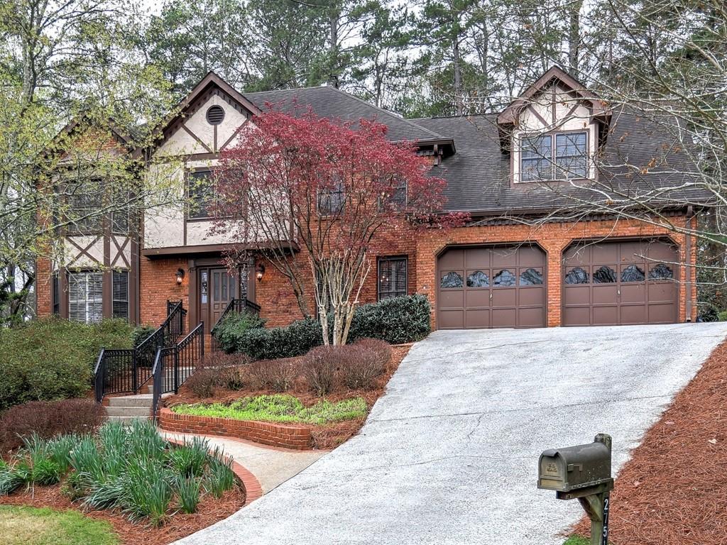 2751 Long Lake Ct., Roswell, GA 30075