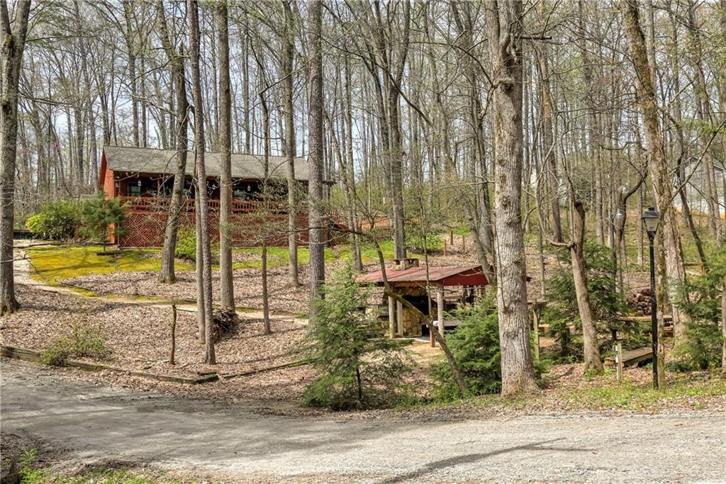 106 Fairview Dr., Woodstock, GA 30188