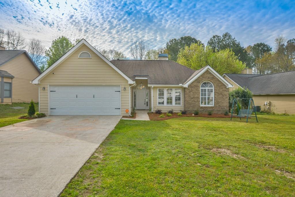 2054 Ravinia Ct., Lawrenceville, GA 30044
