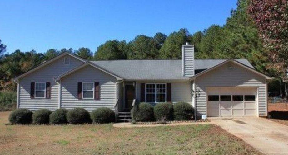 817 Park Lake Ct Nw, Monroe, GA 30656