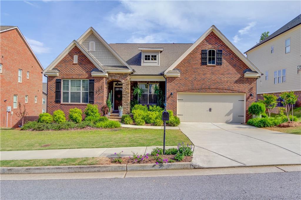 351 La Perla Dr., Sugar Hill, GA 30518