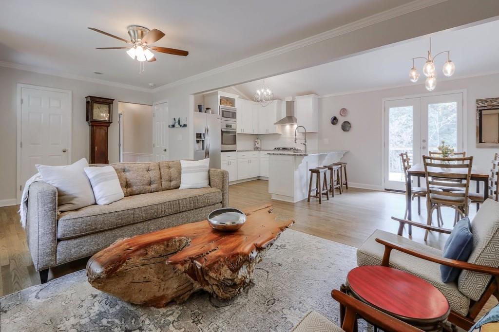 91 Hillcrest Dr., Roswell, GA 30075