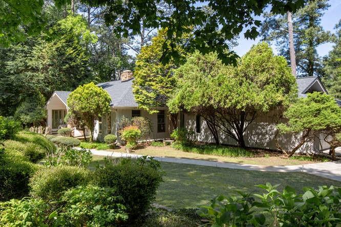 1280 Spalding Dr., Sandy Springs, GA 30350