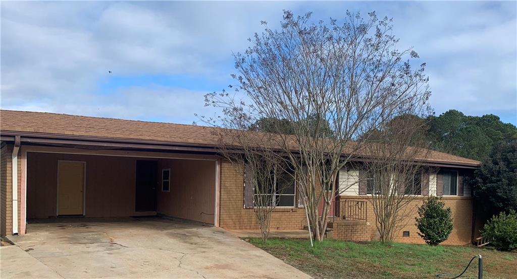 1847 Rockbridge Rd., Conyers, GA 30012