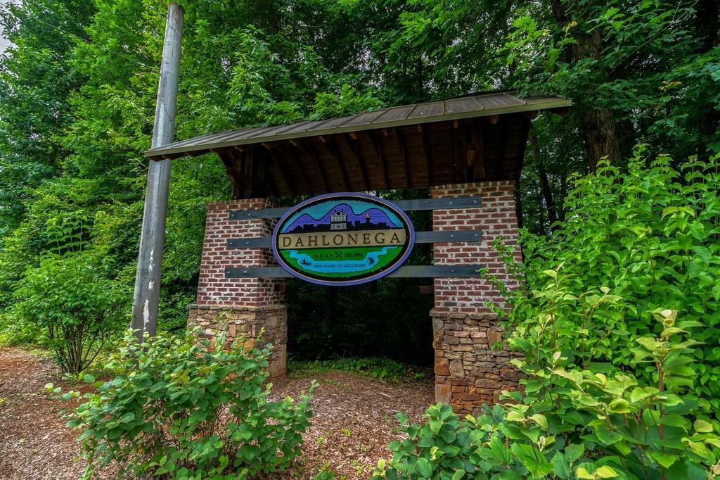 280 Amsterdam Dr., Lilburn, GA 30047