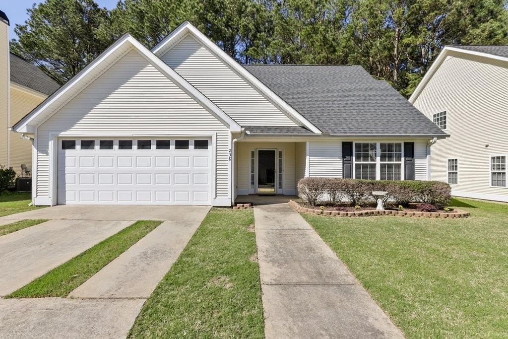 238 Prescott Ct., Newnan, GA 30265