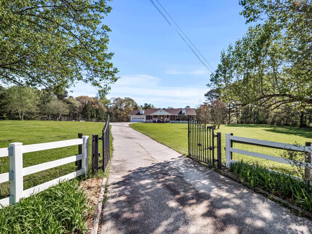 1750 Luke Edwards Rd., Dacula, GA 30019