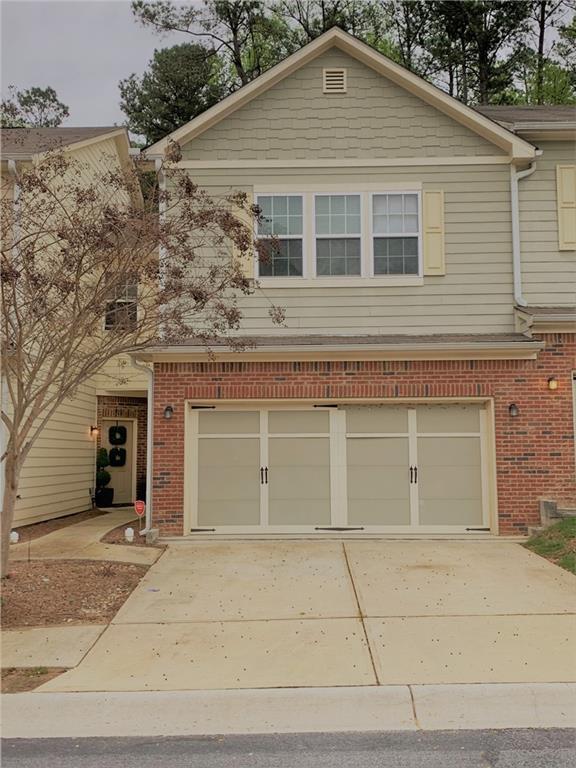 876 Ivydale Ln., Lawrenceville, GA 30045