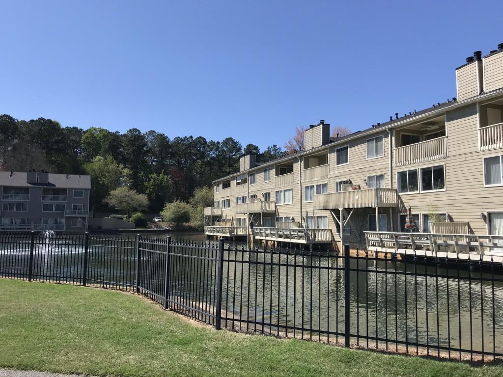 28 Lakes Edge Dr., Smyrna, GA 30080