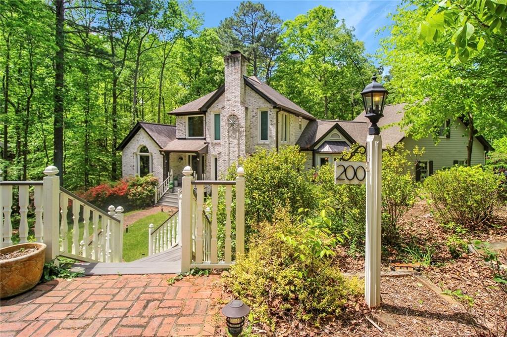 200 Lyme Ct., Roswell, GA 30075