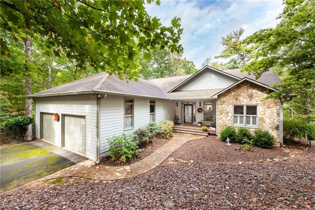 351 Fox Den Cir., Jasper, GA 30143
