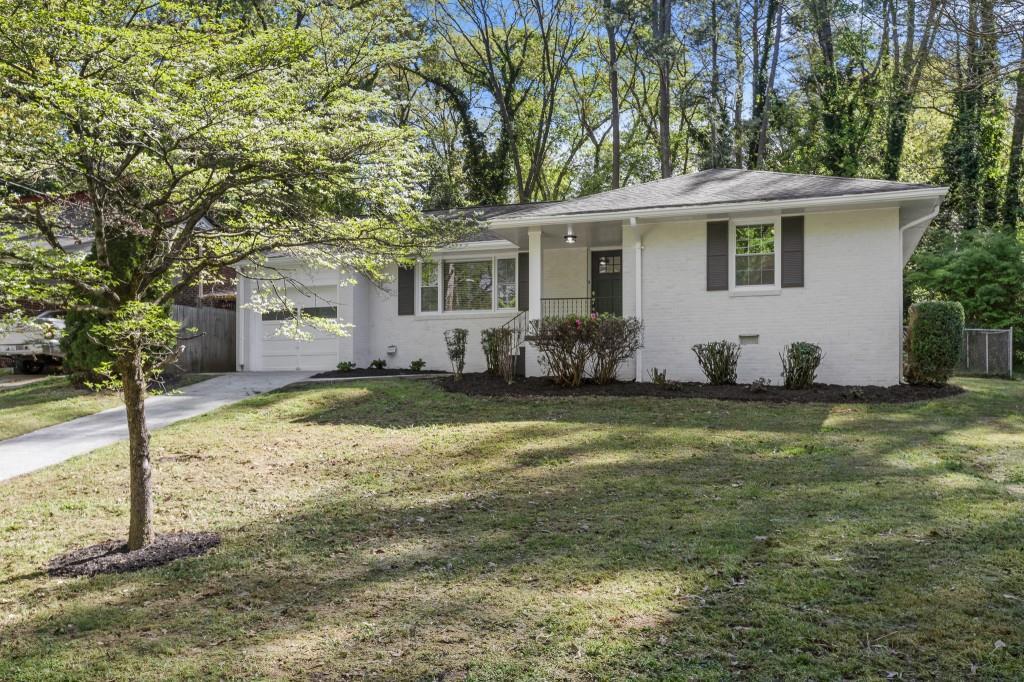 2836 Cloverhurst Dr., East Point, GA 30344