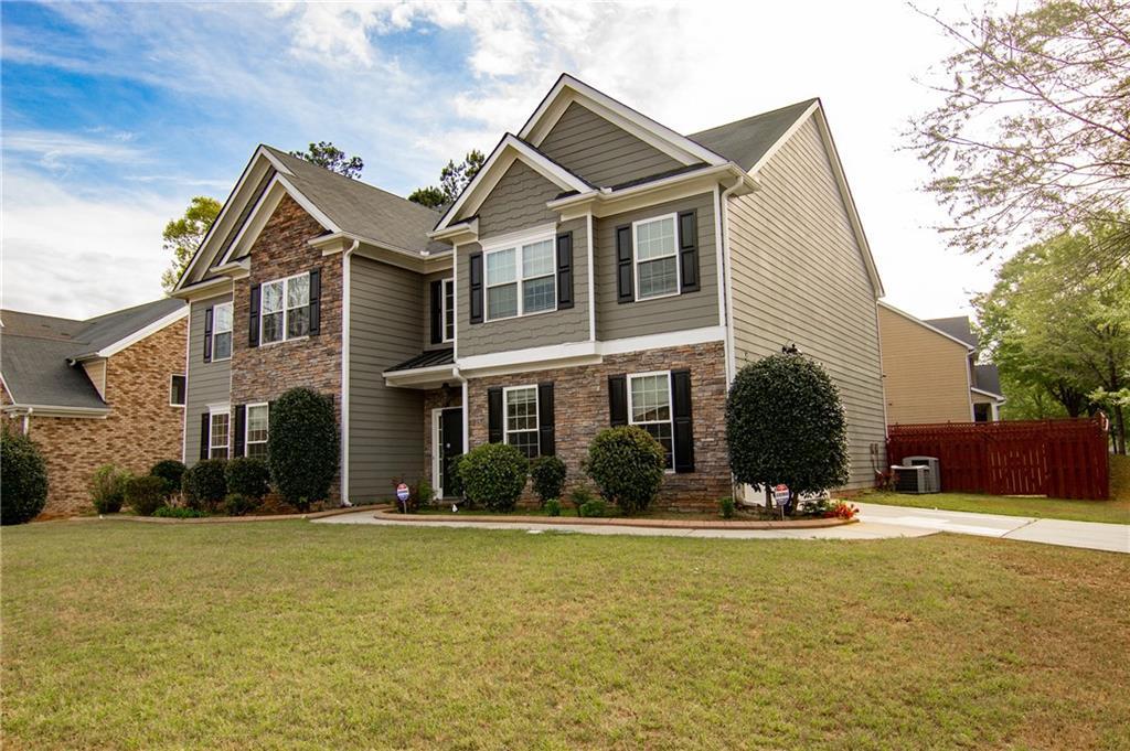 7858 The Lakes Dr., Fairburn, GA 30213