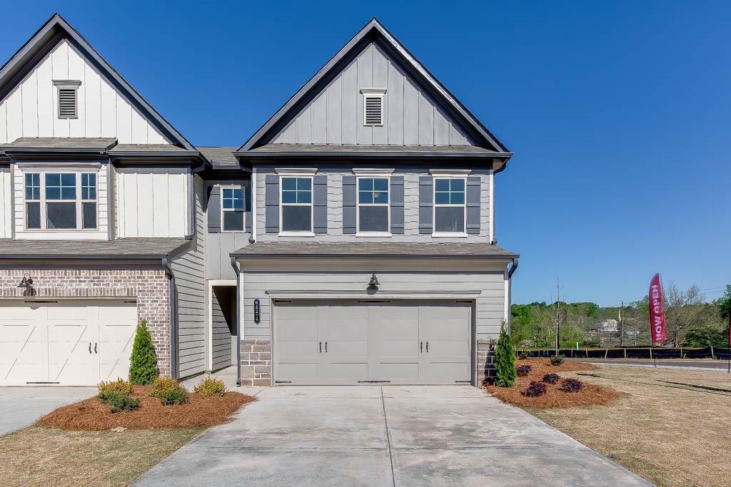 5540 Garens Way #T38, Flowery Branch, GA 30542